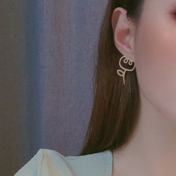 Clip-On Rosebud Stud Earrings - Picture 2 of 8